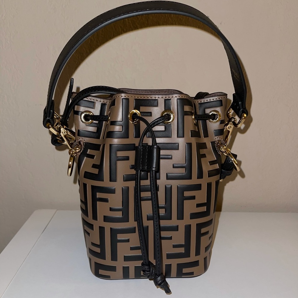 Fendi Mon Tresor Mini Bucket Bag